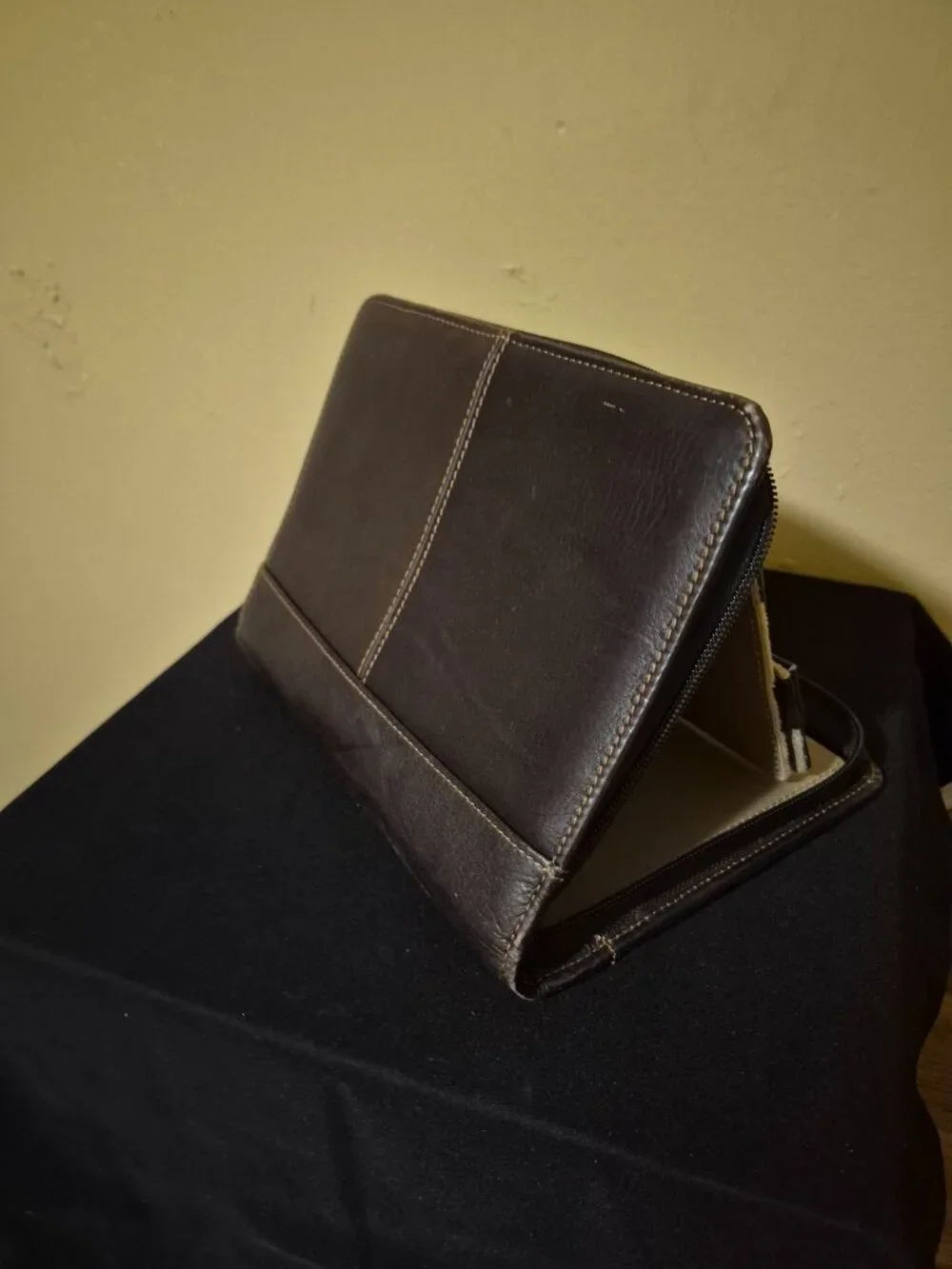 SOLO PREMIER UNIVERSAL LEATHER PADFOLIO